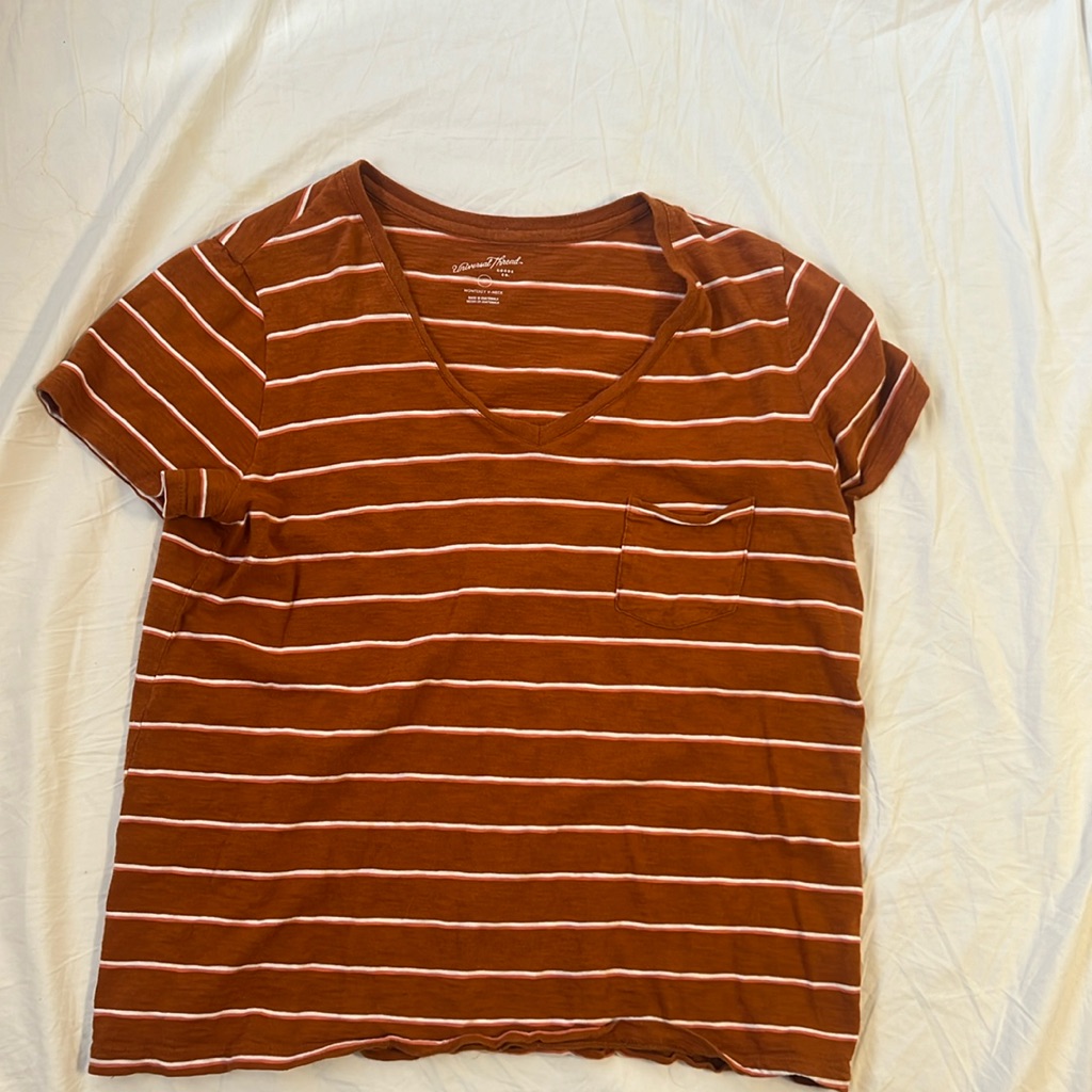 Universal Thread V-Neck